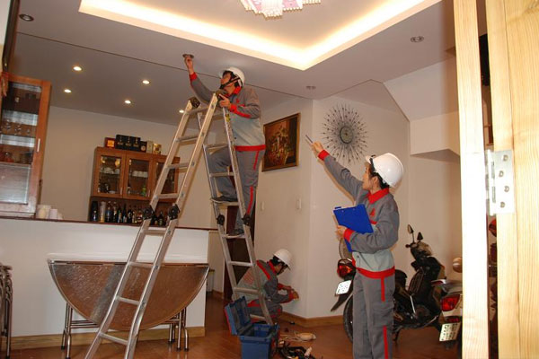 Lắp đặt đèn trang trí